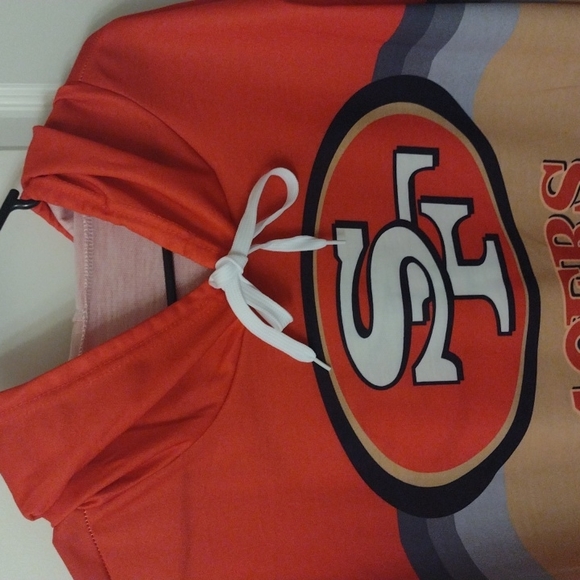 49ers hoodie.NFL,XL, red and gold. Perfect condition. - Picture 3 of 7